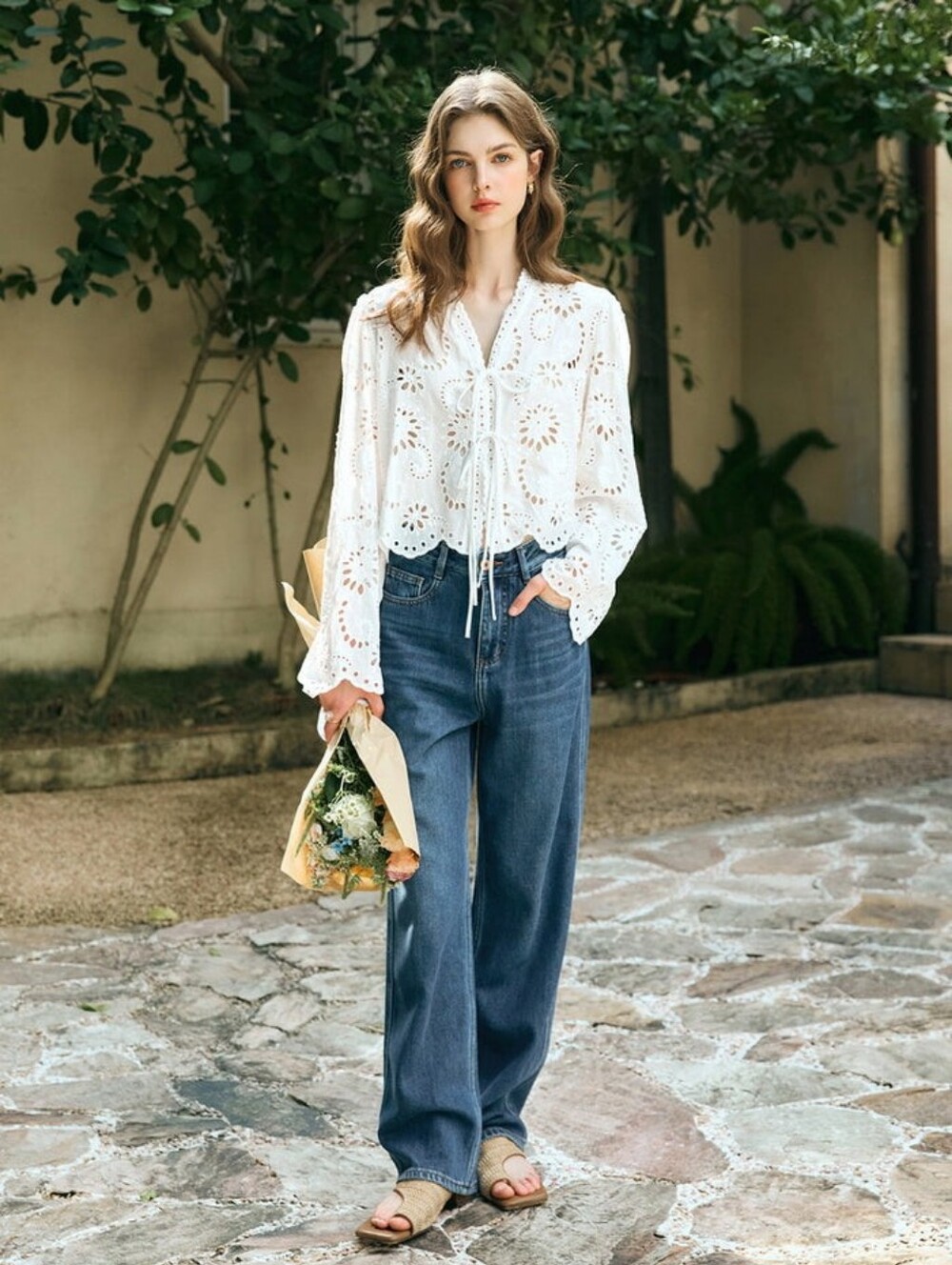 Blenca Young Contemporary Elegant White Lace Blouse S